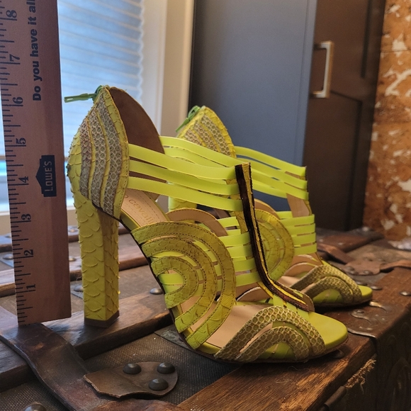 Roberto Cavalli Lime Green python leather Sandals size 37.5 - Picture 2 of 10